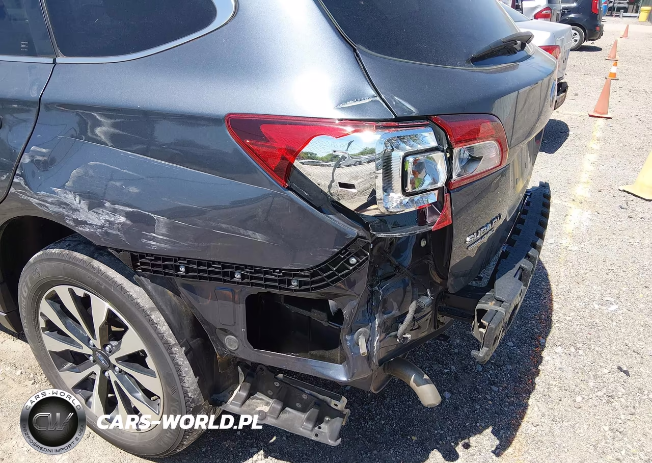 2017 Subaru Outback 3.6R Limited VIN:4S4BSENC4H3406646 - 21
