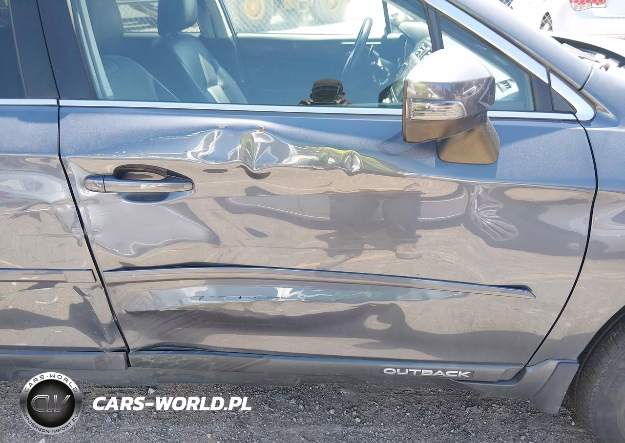 2017 Subaru Outback 3.6R Limited VIN:4S4BSENC4H3406646 - 6