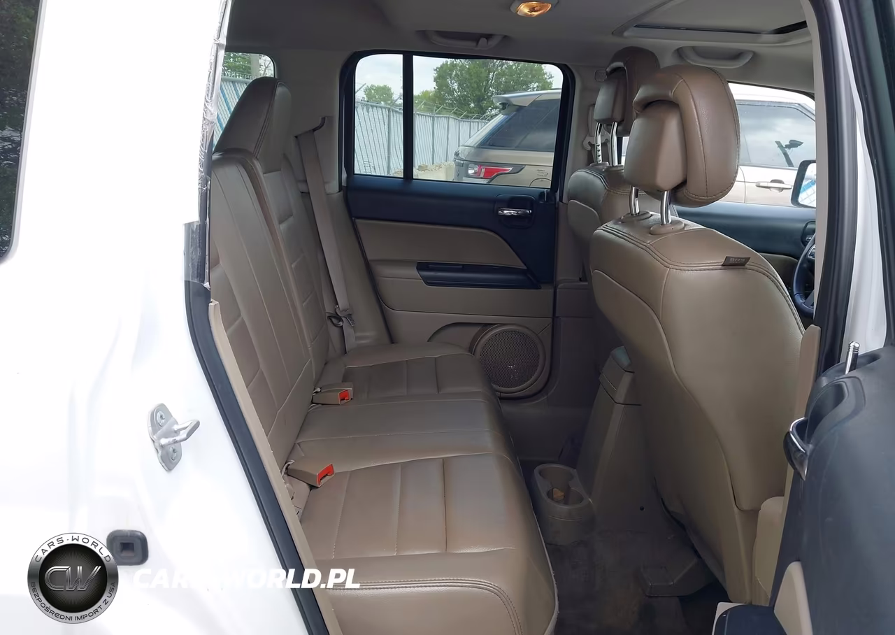 2014 Jeep Patriot High Altitude VIN:1C4NJPFA4ED666824 - 8