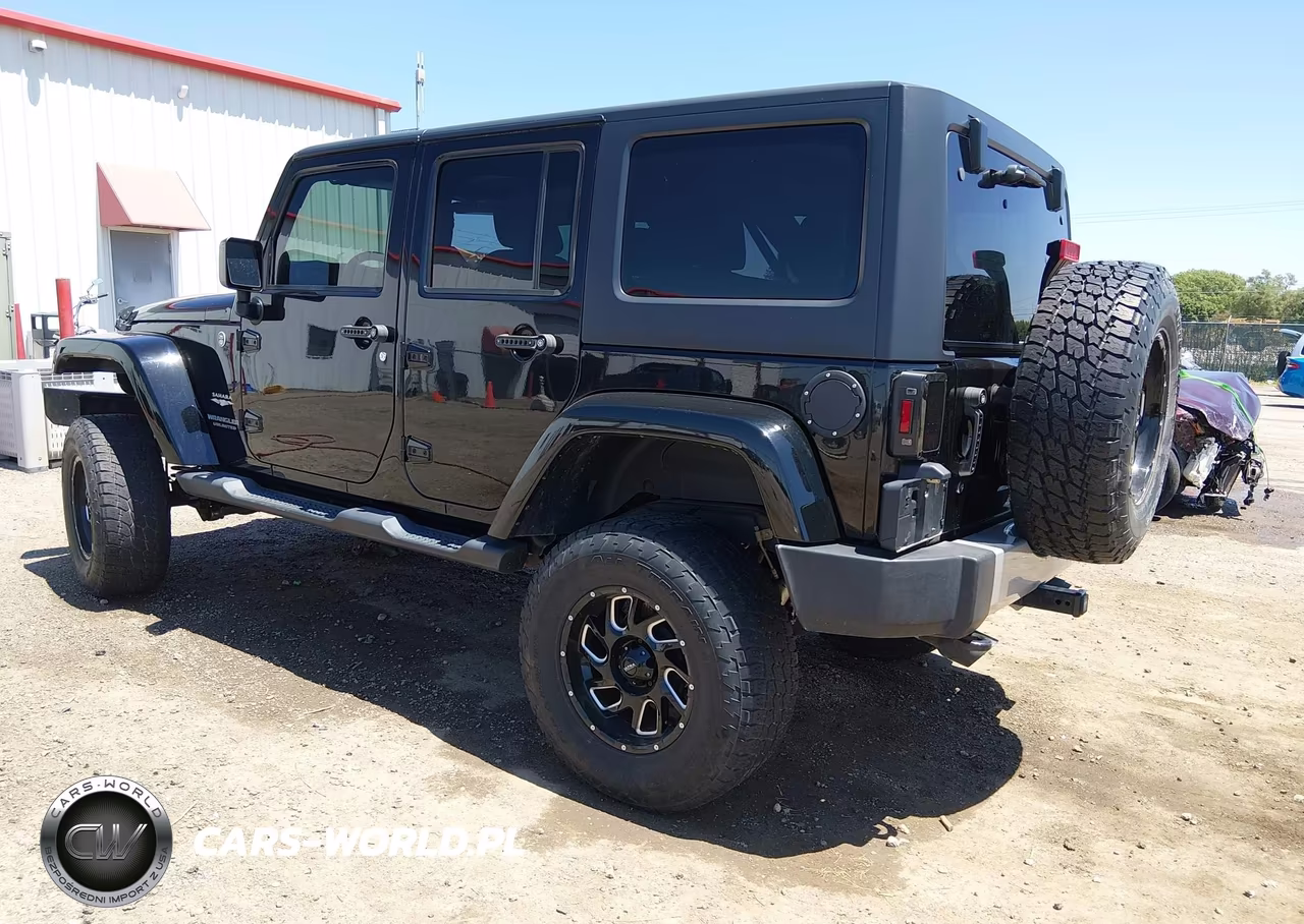 2014 Jeep Wrangler Unlimited Sahara VIN:1C4BJWEG8EL282067 - 3