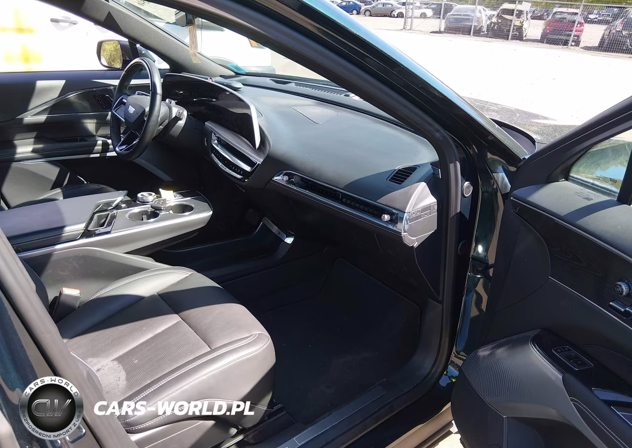 2024 Cadillac Lyriq Luxury W-1Sd VIN:1GYKPRRL4RZ104323 - 5