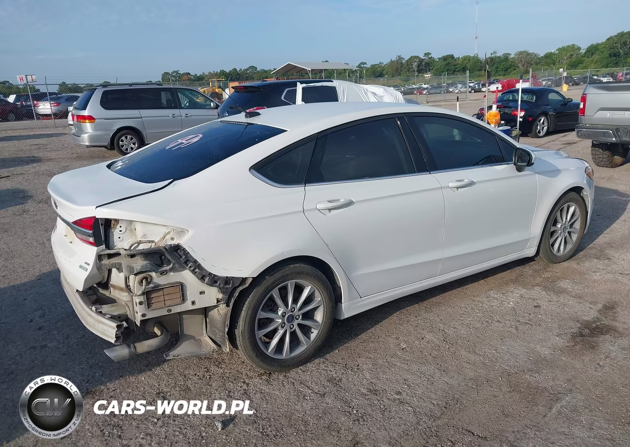 2017 Ford Fusion Se VIN:3FA6P0HD6HR154646 - 4