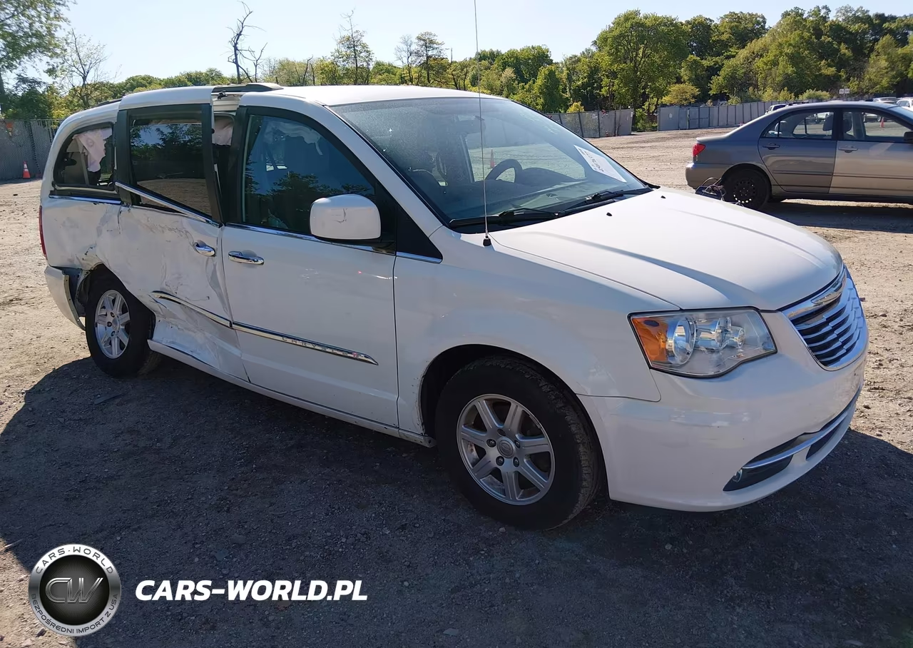 2011 Chrysler Town & Country Touring