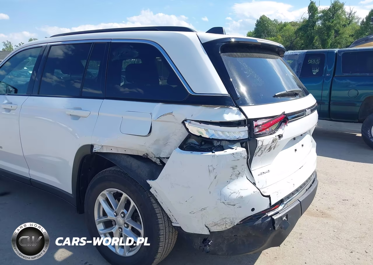 2025 Jeep Grand Cherokee Laredo X 4X4 VIN:1C4RJHAG4SC291554 - 6