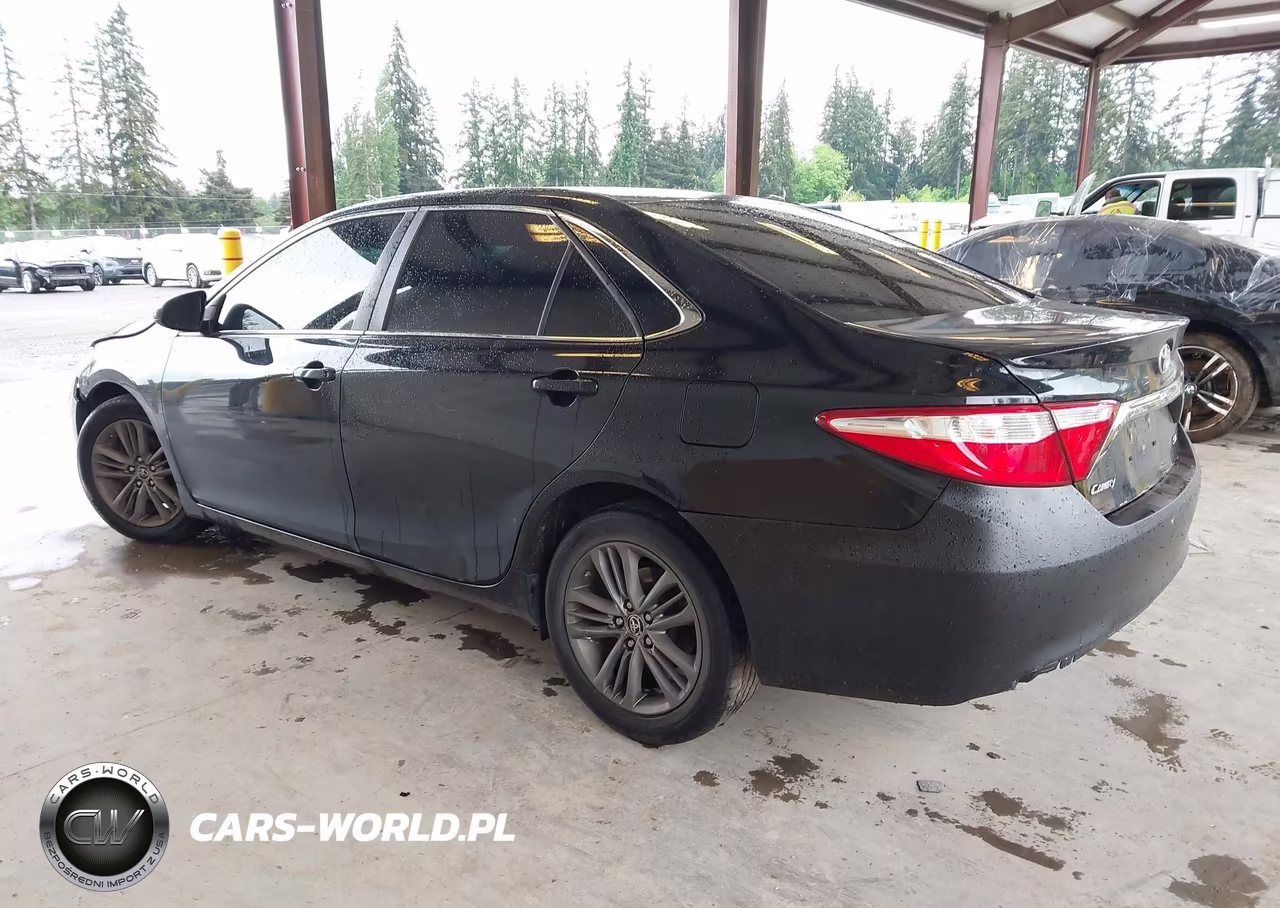 2015 Toyota Camry Se VIN:4T1BF1FK1FU960768 - 3