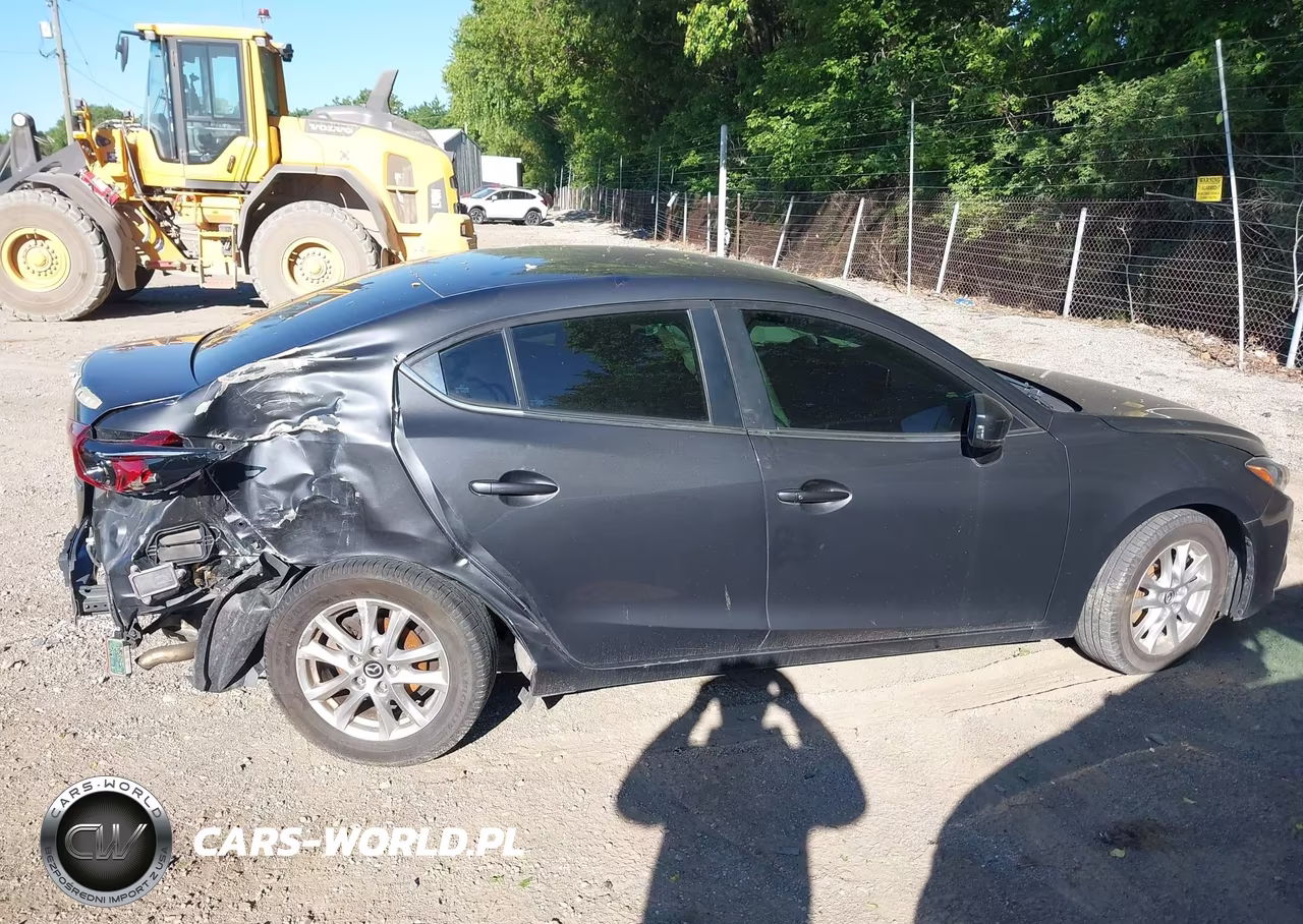 2015 Mazda Mazda3 I Touring VIN:3MZBM1V71FM235972 - 13