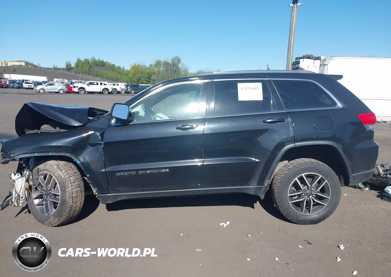 2019 Jeep Grand Cherokee Laredo E 4X4 VIN:1C4RJFAG4KC619642 - 14