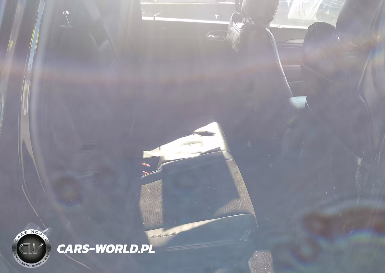 2019 Jeep Grand Cherokee Laredo E 4X4 VIN:1C4RJFAG4KC619642 - 8