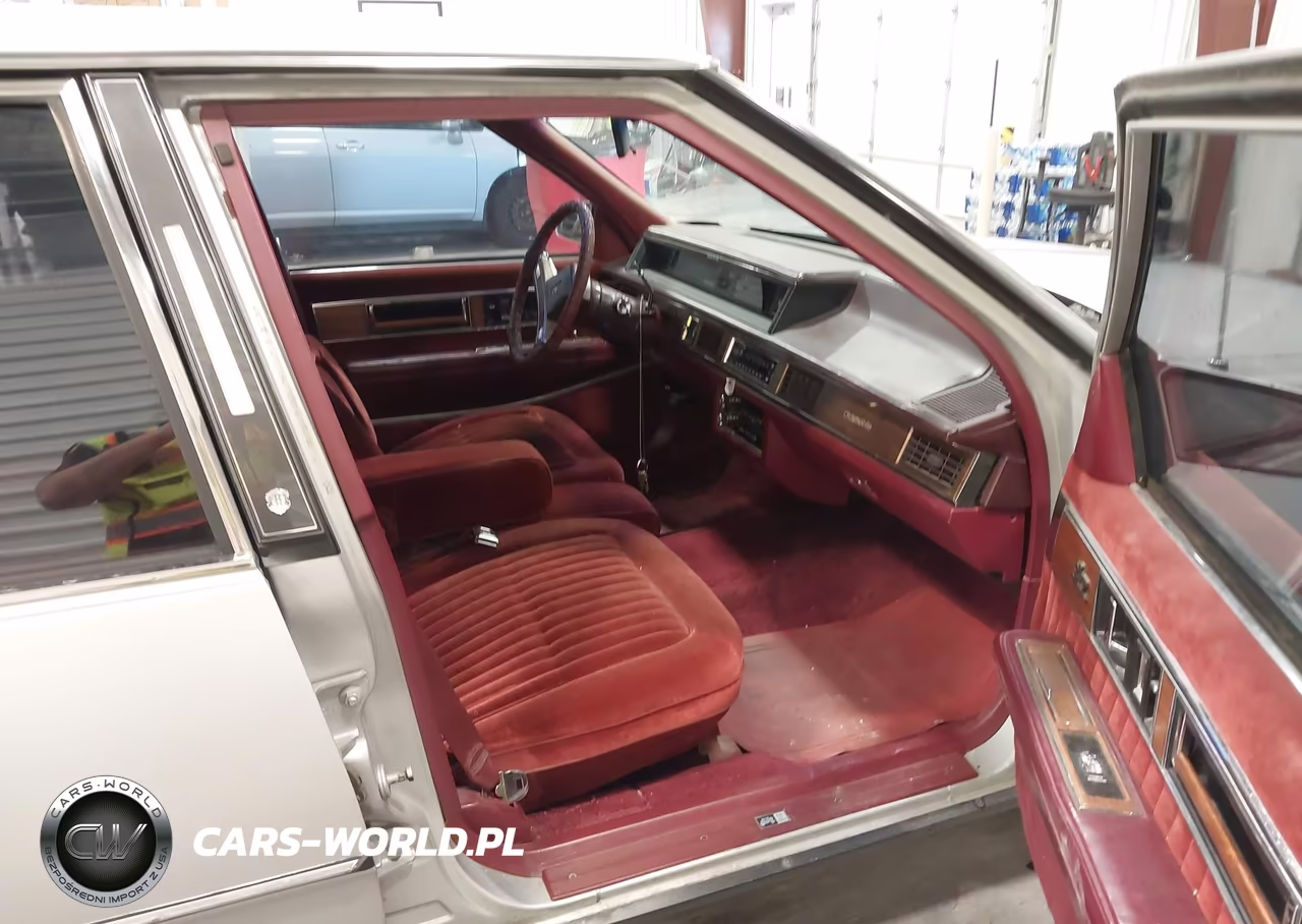1987 Oldsmobile 98 Regency Brougham VIN:1G3CW5137H1329706 - 5