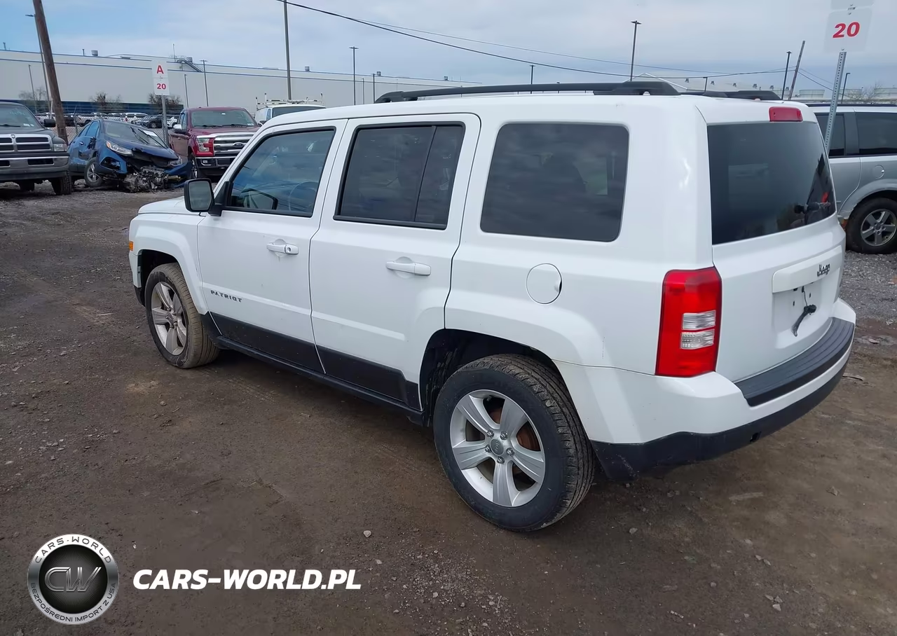 2016 Jeep Patriot Latitude VIN:1C4NJPFB4GD777031 - 3