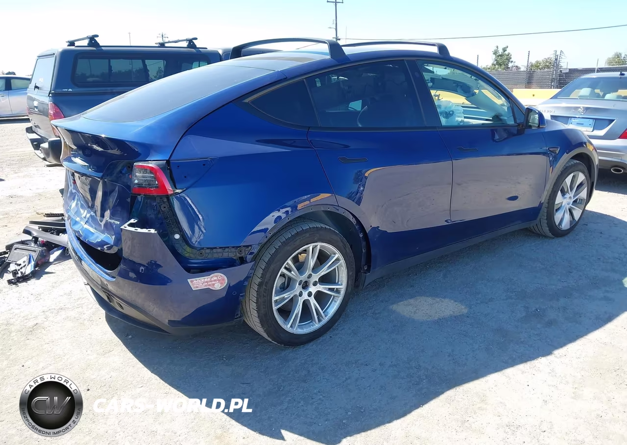 2021 Tesla Model Y Long Range Dual Motor All-Wheel Drive VIN:5YJYGDEE2MF081875 - 4