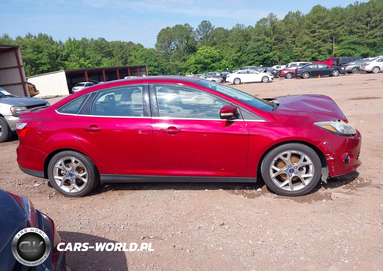 2014 Ford Focus Titanium VIN:1FADP3J27EL103829 - 14