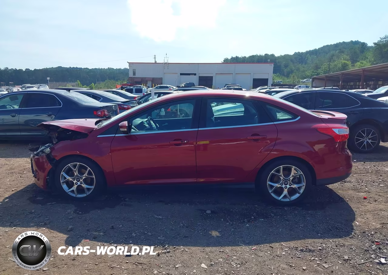 2014 Ford Focus Titanium VIN:1FADP3J27EL103829 - 15