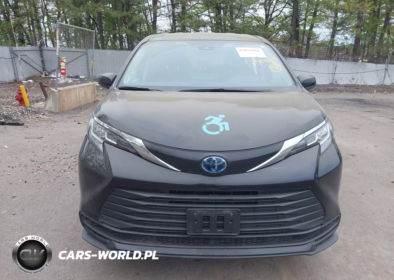 2023 Toyota Sienna Le VIN:5TDKRKEC9PS151990 - 13