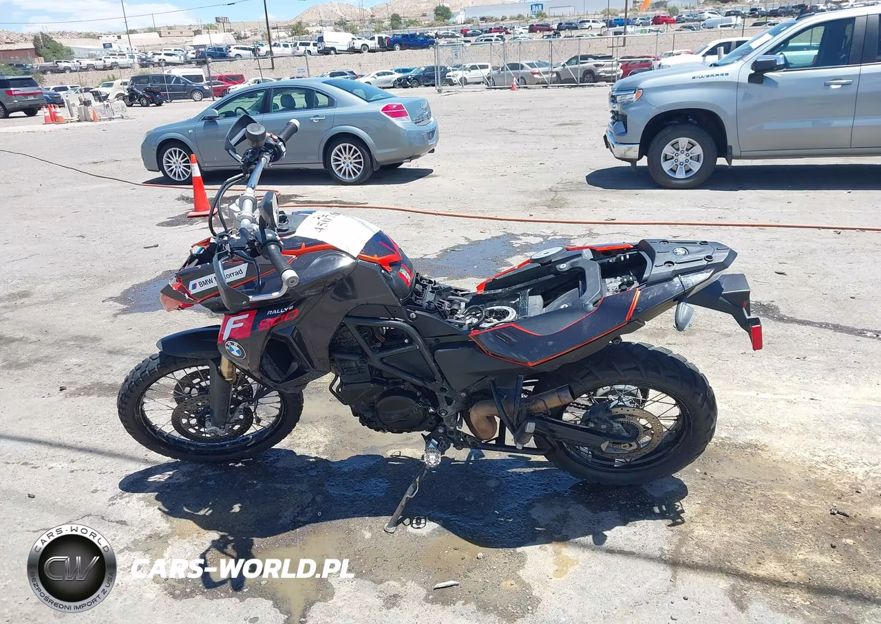 2011 BMW F800 Gs VIN:WB1022909BZU03351 - 13