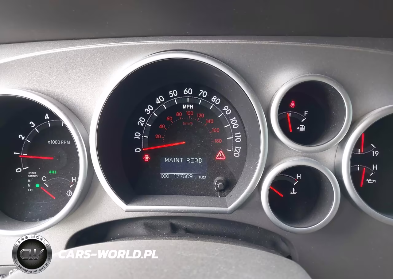 2011 Toyota Sequoia Platinum 5.7L V8 VIN:5TDDW5G13BS047521 - 7