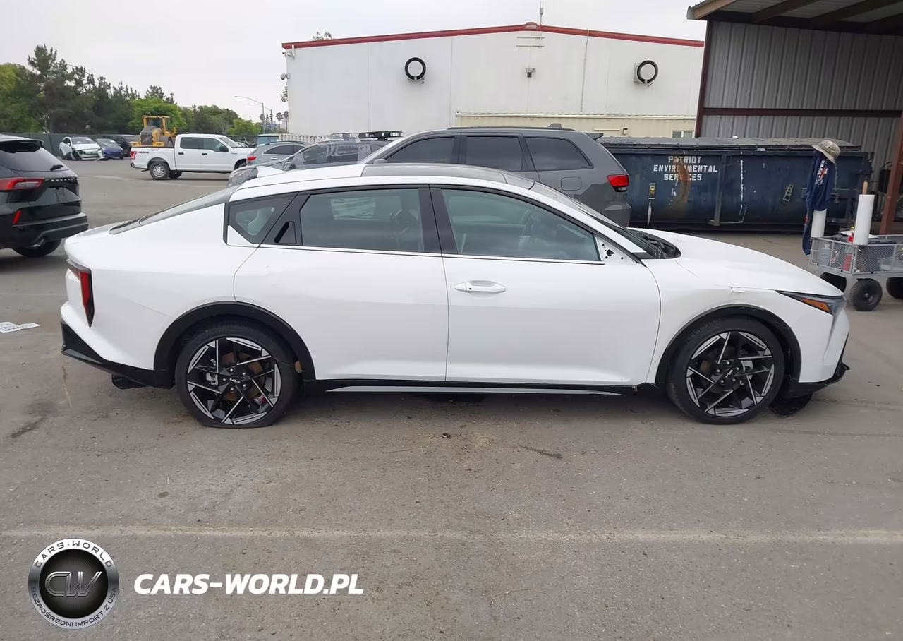2025 Kia K4 Gt-Line VIN:3KPFW4DE1SE263744 - 12
