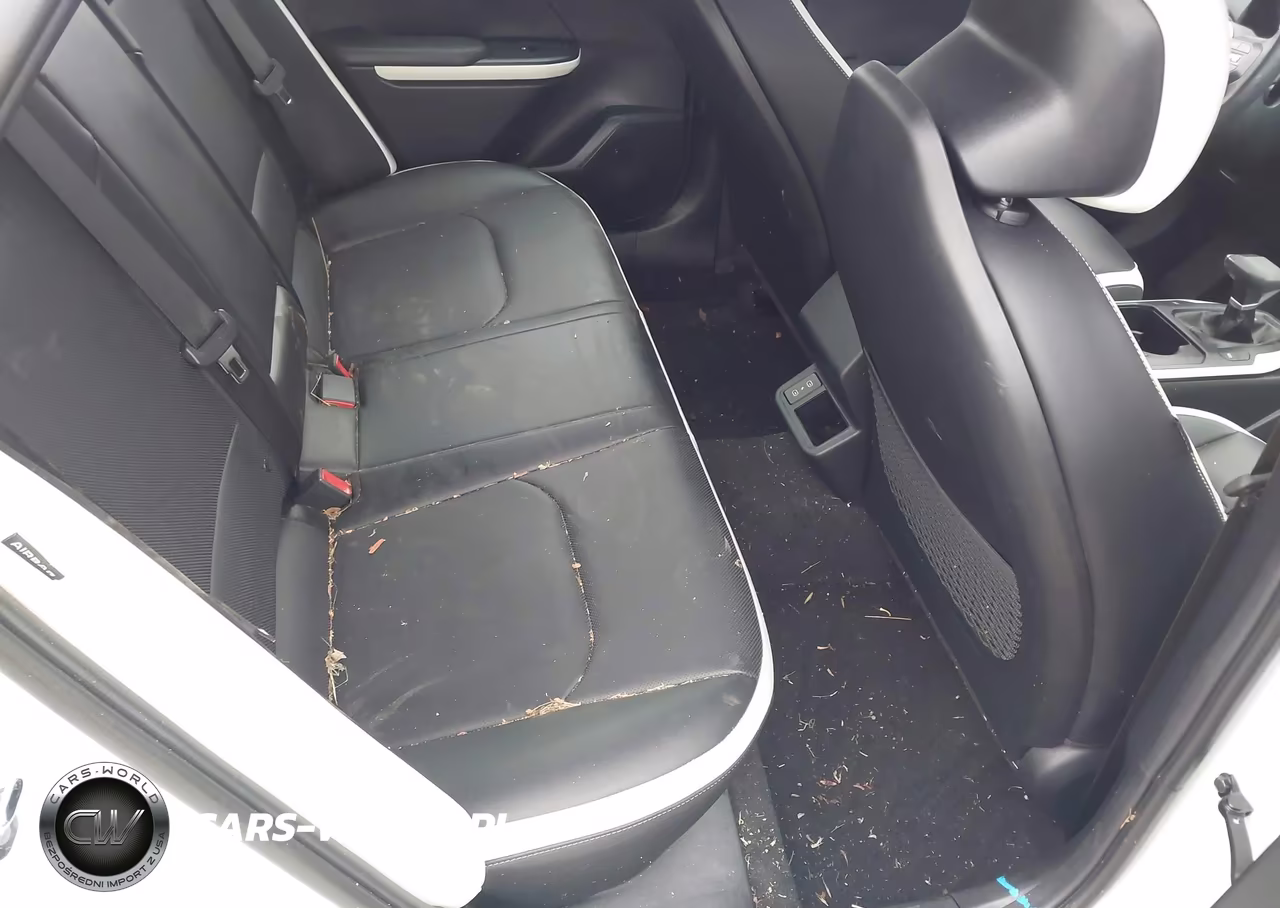2025 Kia K4 Gt-Line VIN:3KPFW4DE1SE263744 - 8