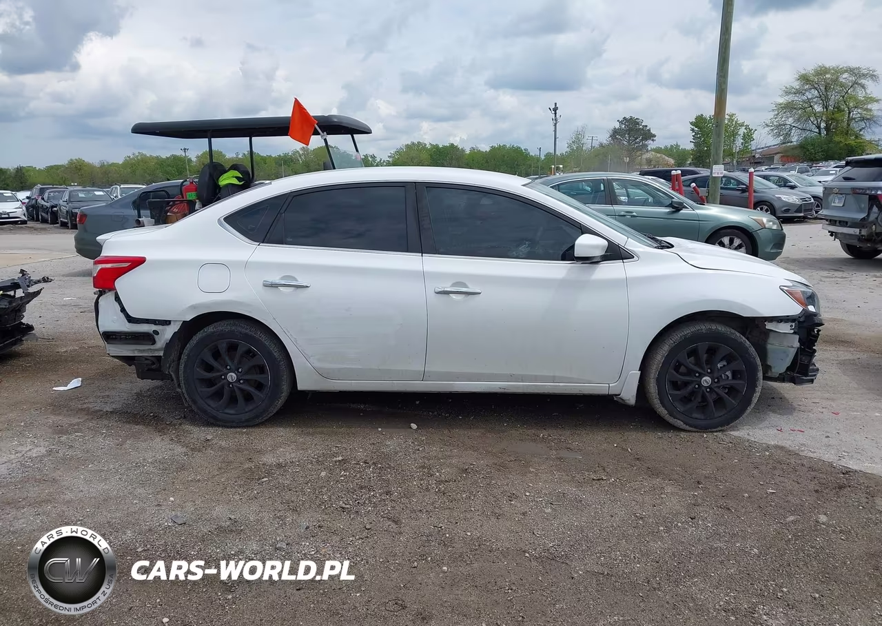 2019 Nissan Sentra S VIN:3N1AB7AP4KY382256 - 13