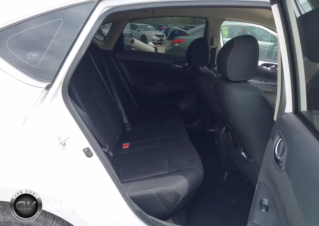 2019 Nissan Sentra S VIN:3N1AB7AP4KY382256 - 8