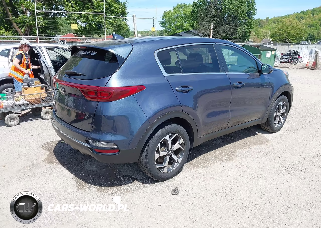 2020 Kia Sportage Lx VIN:KNDPM3AC3L7648148 - 4