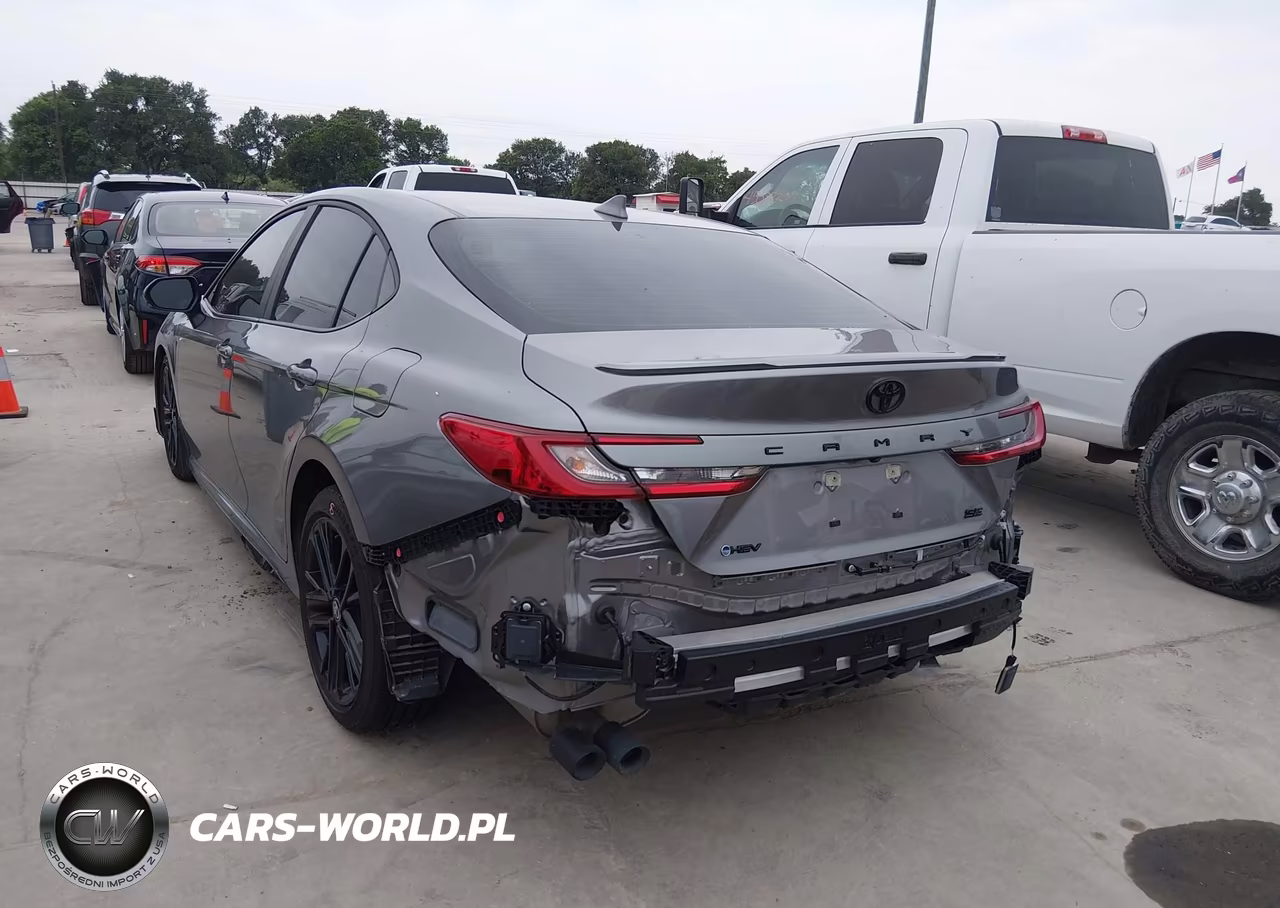 2025 Toyota Camry Se VIN:4T1DAACK8SU610205 - 3