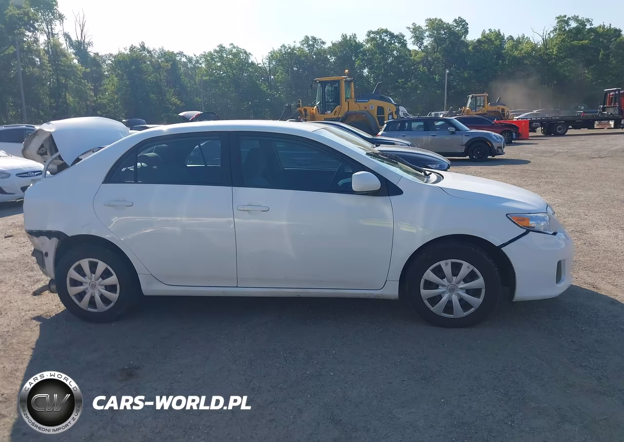 2011 Toyota Corolla Le VIN:2T1BU4EE8BC561533 - 13