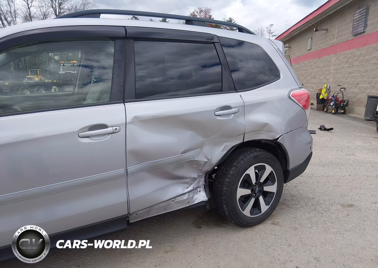 2018 Subaru Forester 2.5I Premium VIN:JF2SJAEC6JH520268 - 6
