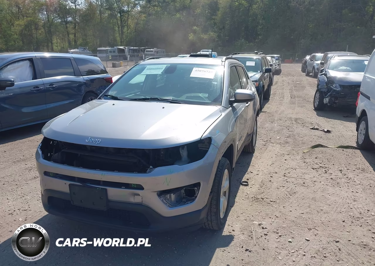 2018 Jeep Compass Latitude 4X4 VIN:3C4NJDBB4JT456211 - 2