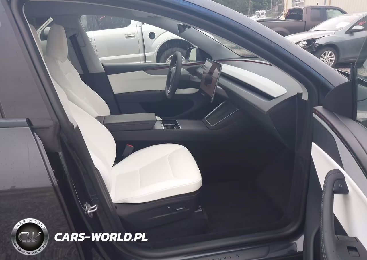 2026 Tesla Model Y Premium Rear-Wheel Drive-Rear-Wheel Drive VIN:7SAYGDED4TA415135 - 5