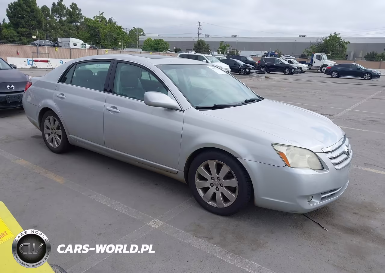 2005 Toyota Avalon Xls