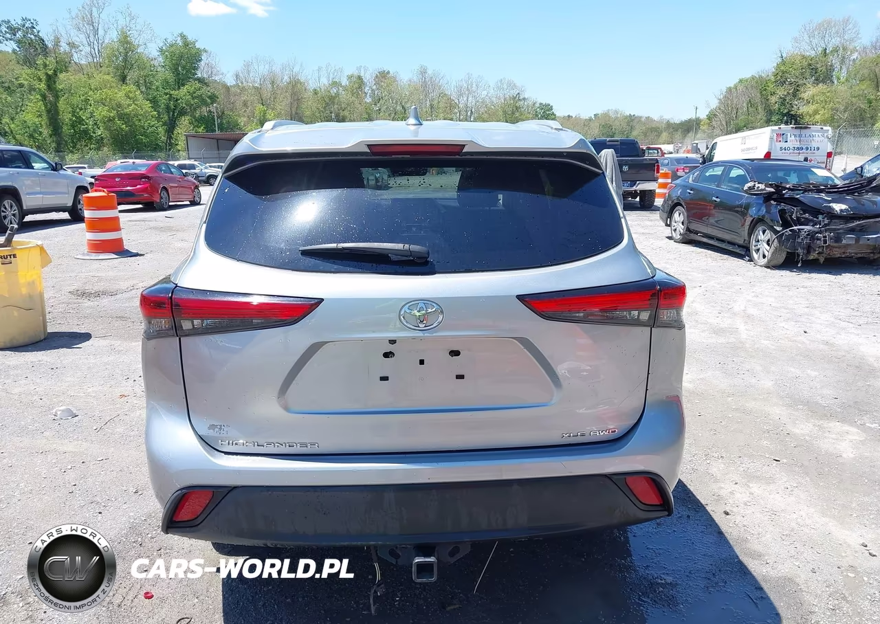 2022 Toyota Highlander Xle VIN:5TDGZRBHXNS585573 - 16