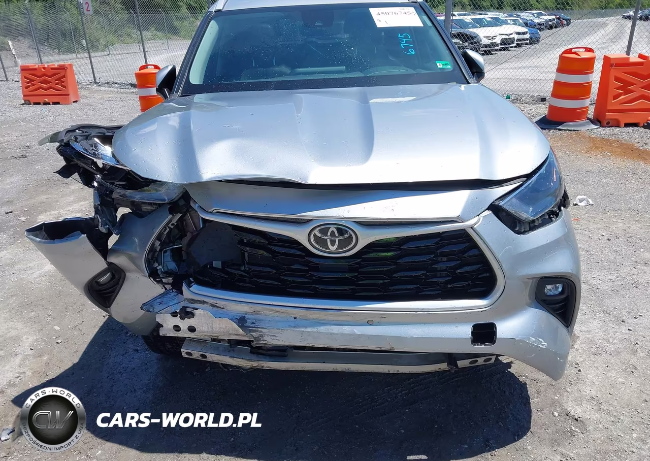 2022 Toyota Highlander Xle VIN:5TDGZRBHXNS585573 - 6