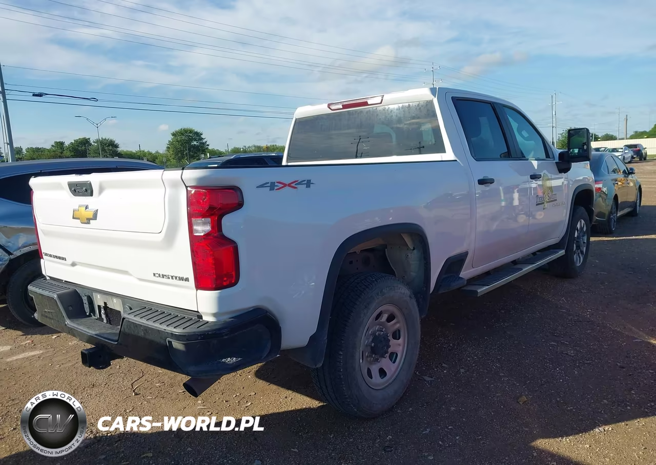 2023 Chevrolet Silverado 2500Hd 4Wd Standard Bed Custom VIN:2GC4YME78P1704498 - 4