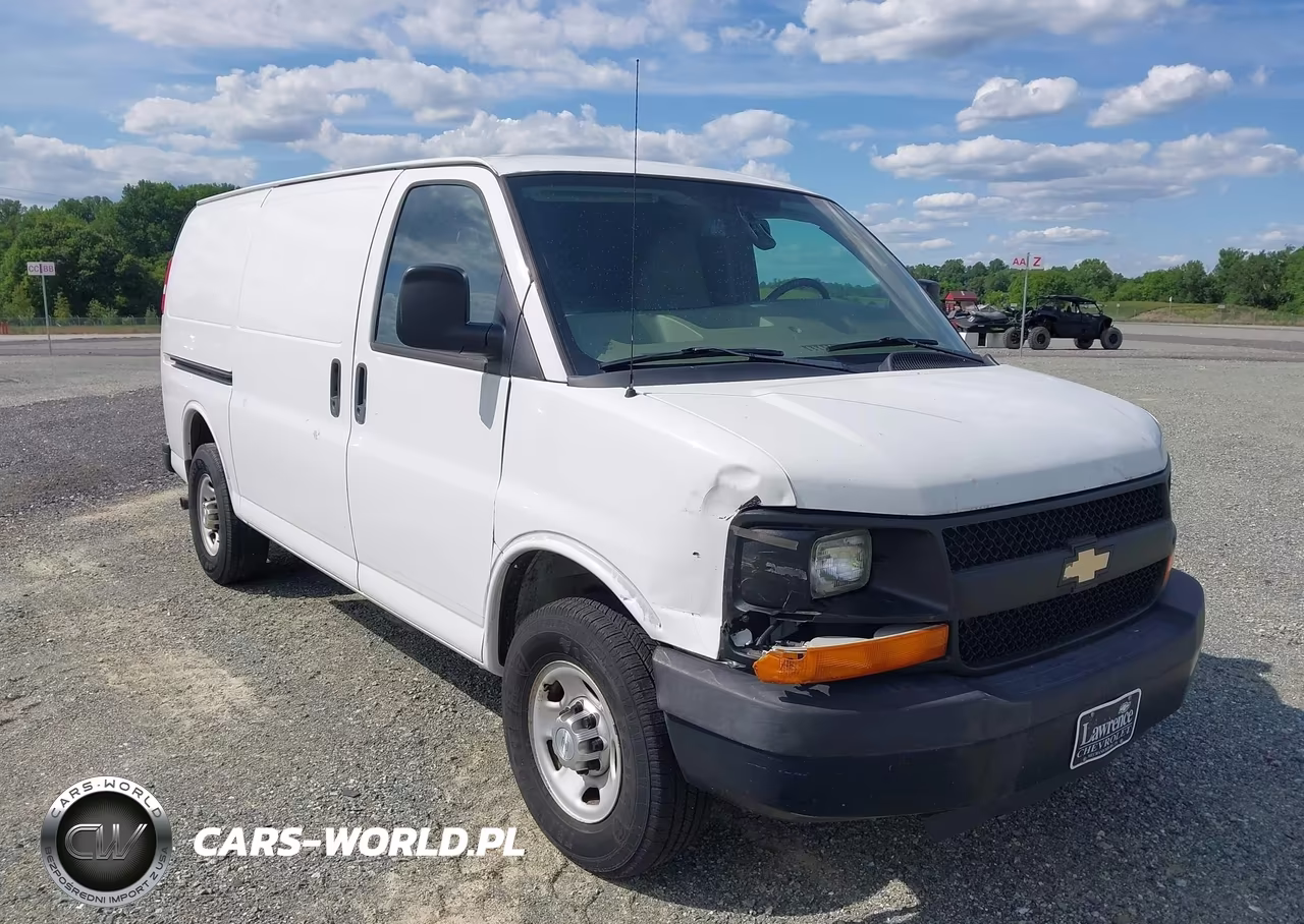 2015 Chevrolet Express 2500 Work Van – zdjęcie 1 z 16