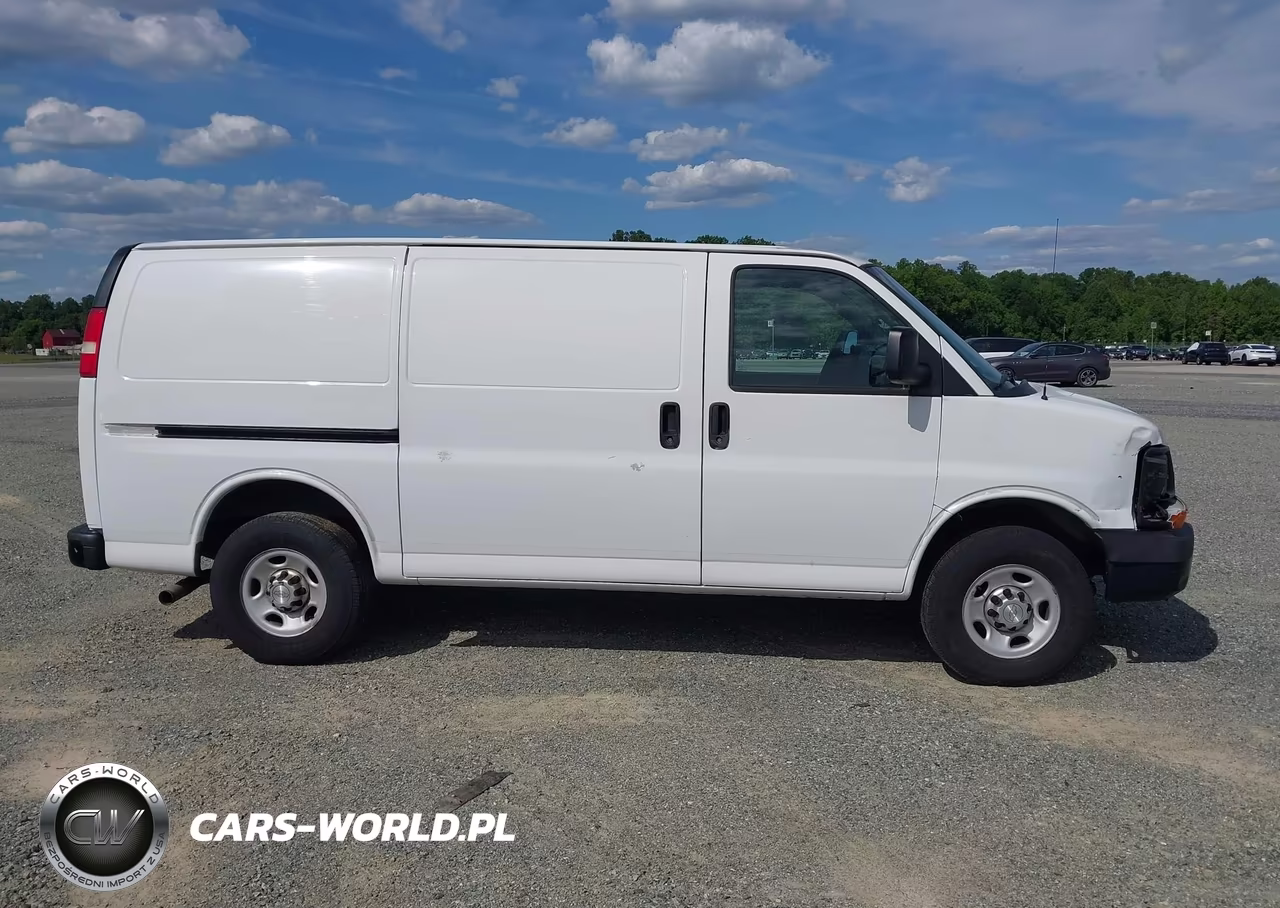 2015 Chevrolet Express 2500 Work Van VIN:1GCWGFCF5F1185836 - 13