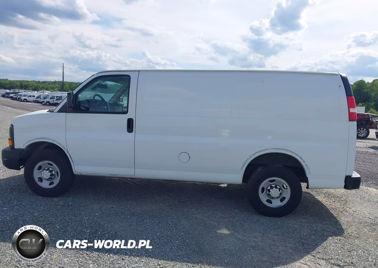 2015 Chevrolet Express 2500 Work Van VIN:1GCWGFCF5F1185836 - 14