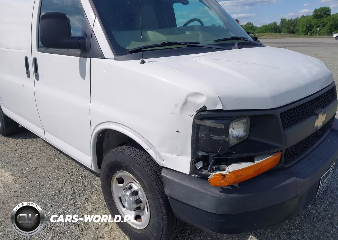 2015 Chevrolet Express 2500 Work Van VIN:1GCWGFCF5F1185836 - 6
