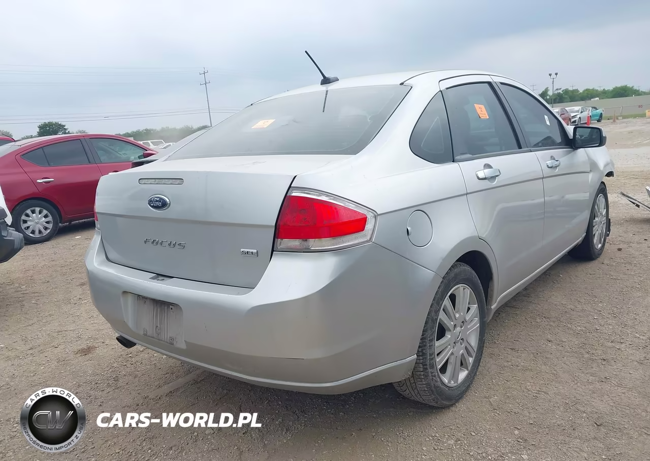 2010 Ford Focus Sel VIN:1FAHP3HN6AW230811 - 4