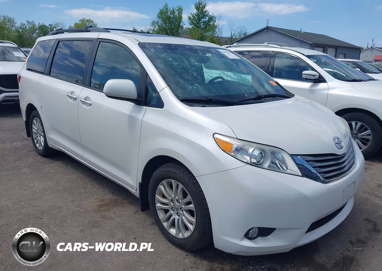 Główne zdjęcie 2017 Toyota Sienna Xle Premium 8 Passenger