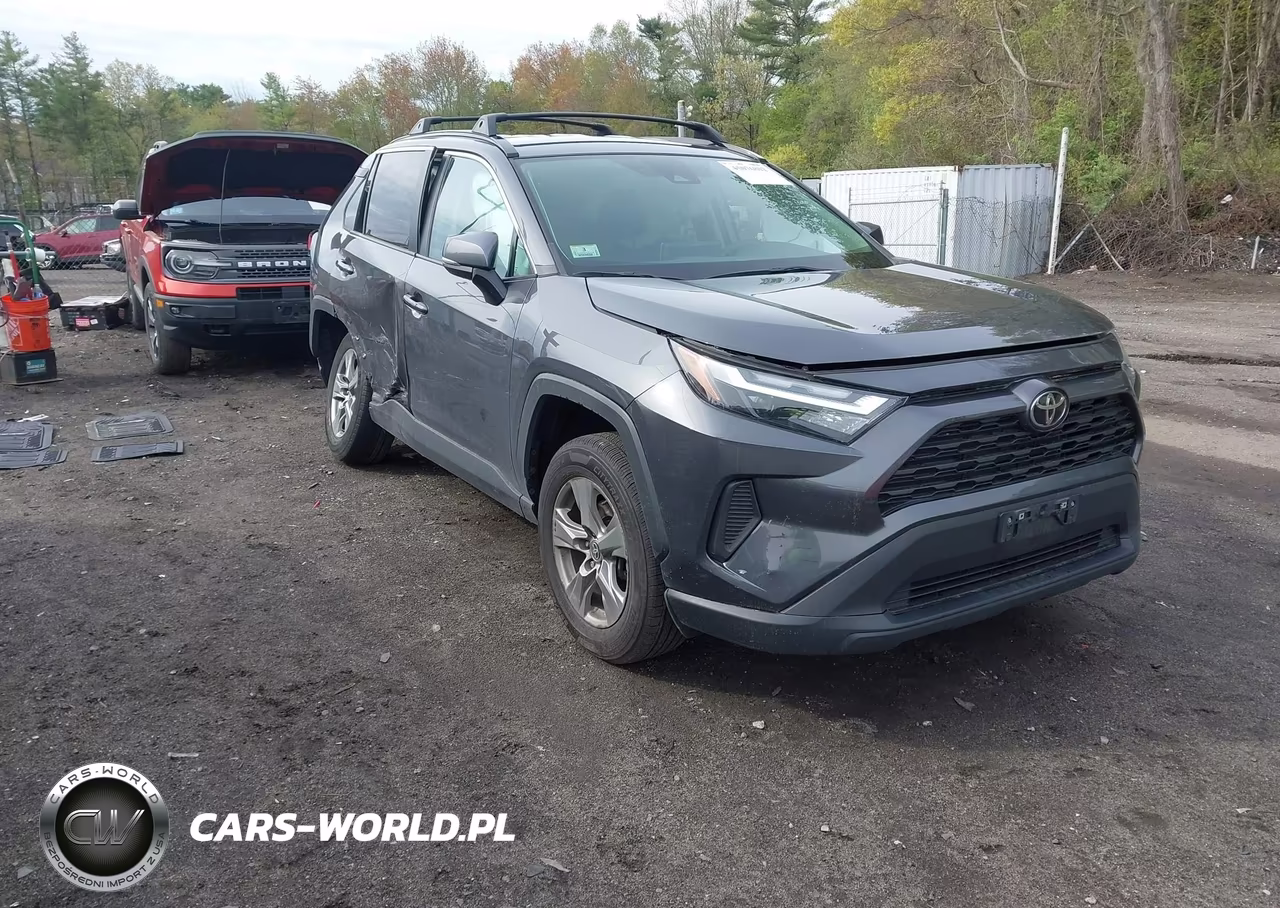 2024 Toyota Rav4 Xle – zdjęcie 1 z 18