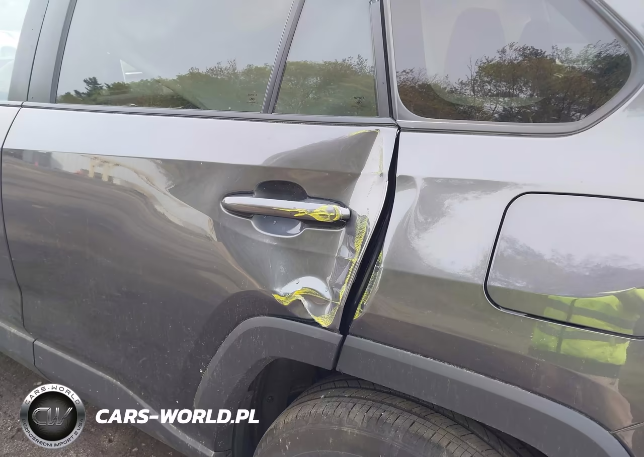 2024 Toyota Rav4 Xle VIN:2T3P1RFV8RW427941 - 18