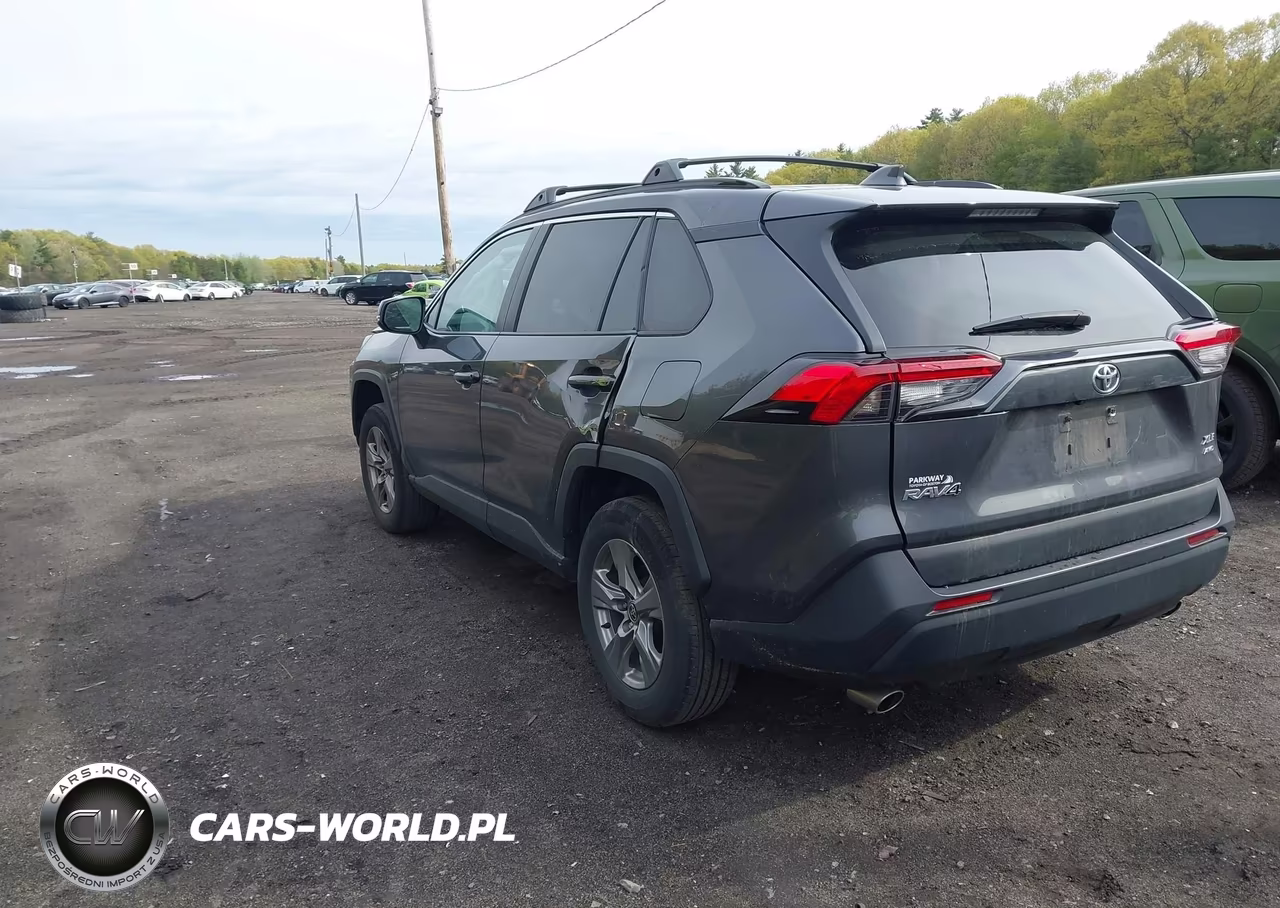 2024 Toyota Rav4 Xle VIN:2T3P1RFV8RW427941 - 3