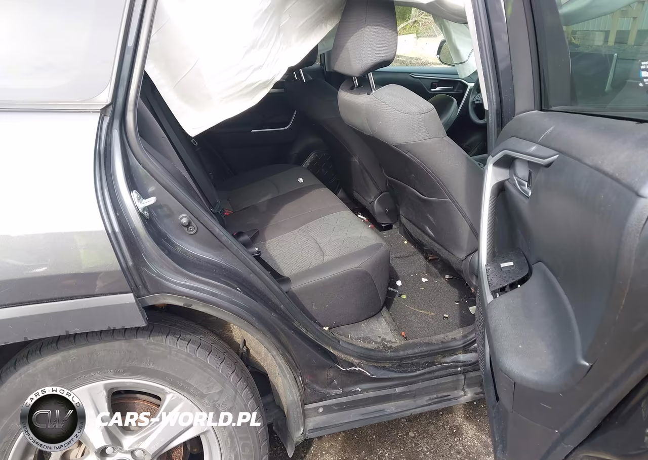 2024 Toyota Rav4 Xle VIN:2T3P1RFV8RW427941 - 8