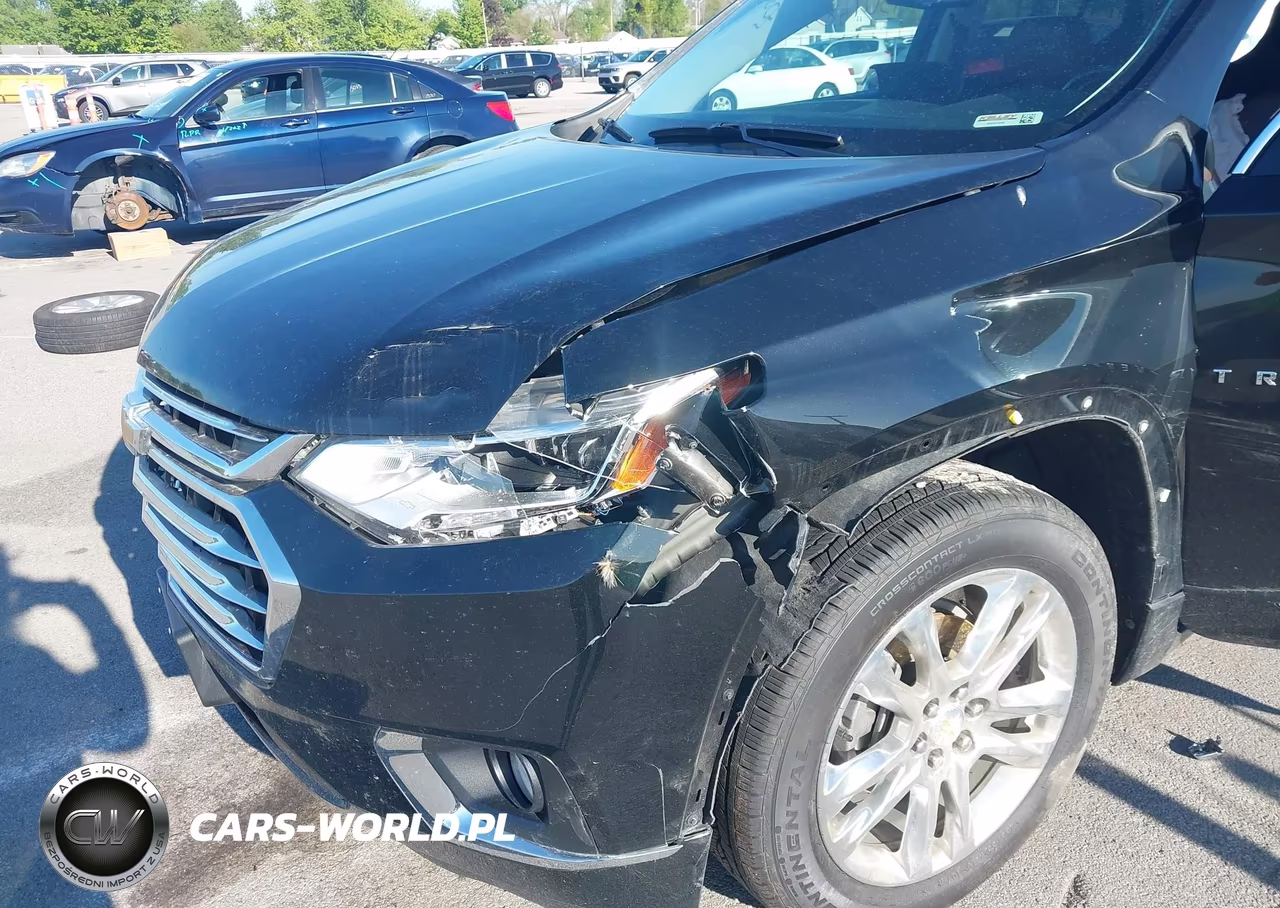 2019 Chevrolet Traverse High Country VIN:1GNEVJKW8KJ161330 - 6