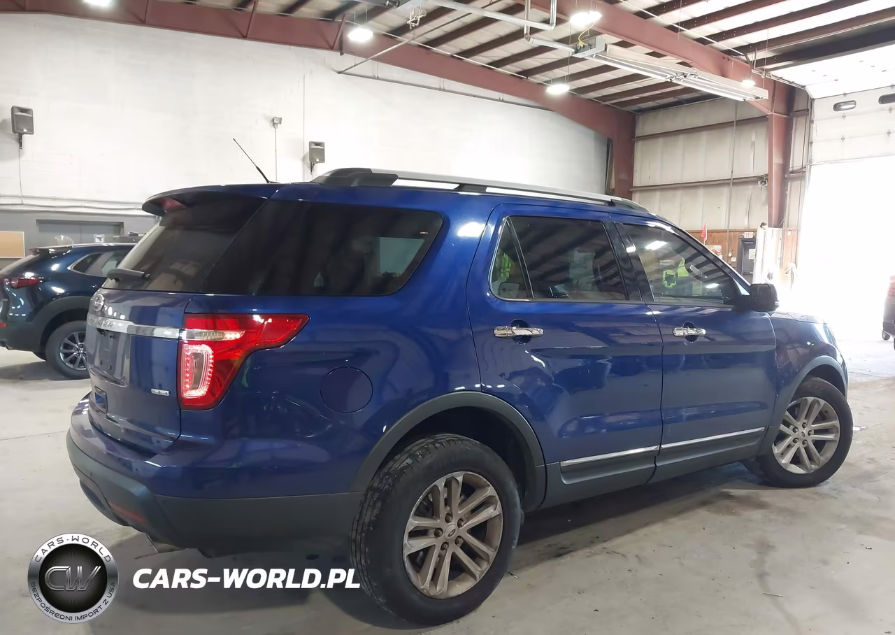 2013 Ford Explorer Xlt VIN:1FM5K8D80DGA61744 - 4