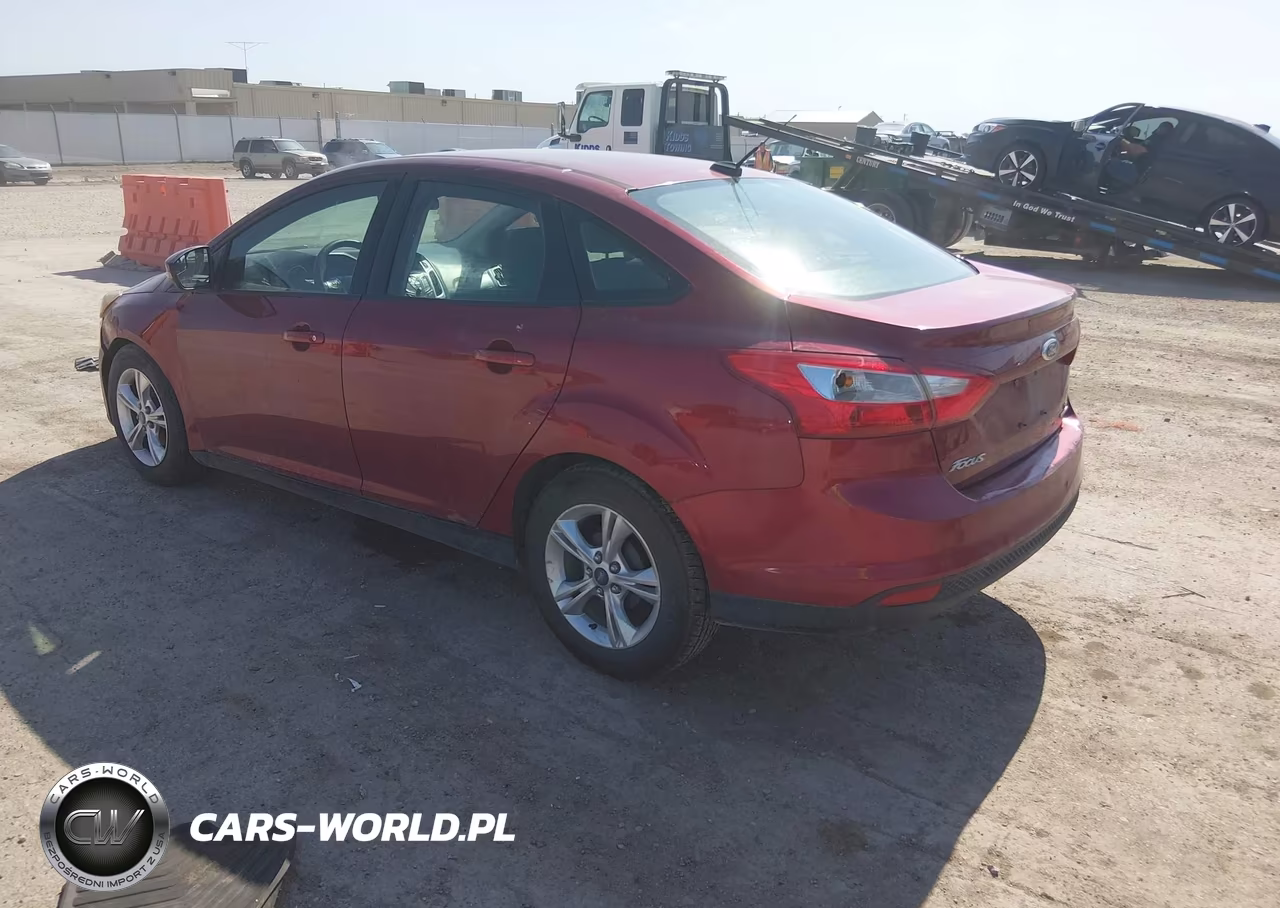 2013 Ford Focus Se VIN:1FADP3F27DL151418 - 3