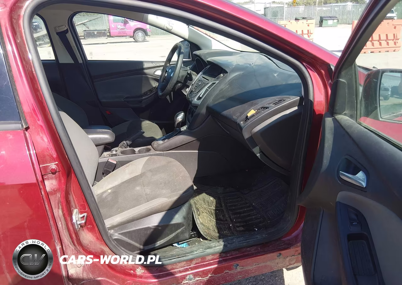 2013 Ford Focus Se VIN:1FADP3F27DL151418 - 5