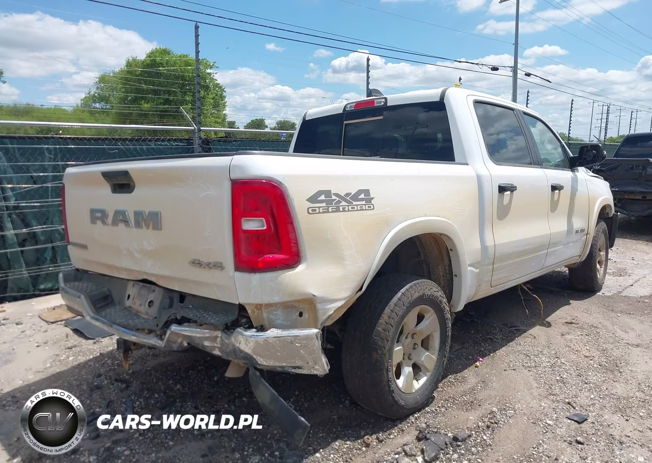 2025 Ram 1500 Big Horn 4X4 5'7 Box VIN:1C6RRFFG9SN612716 - 4