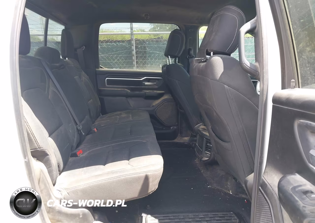 2025 Ram 1500 Big Horn 4X4 5'7 Box VIN:1C6RRFFG9SN612716 - 8